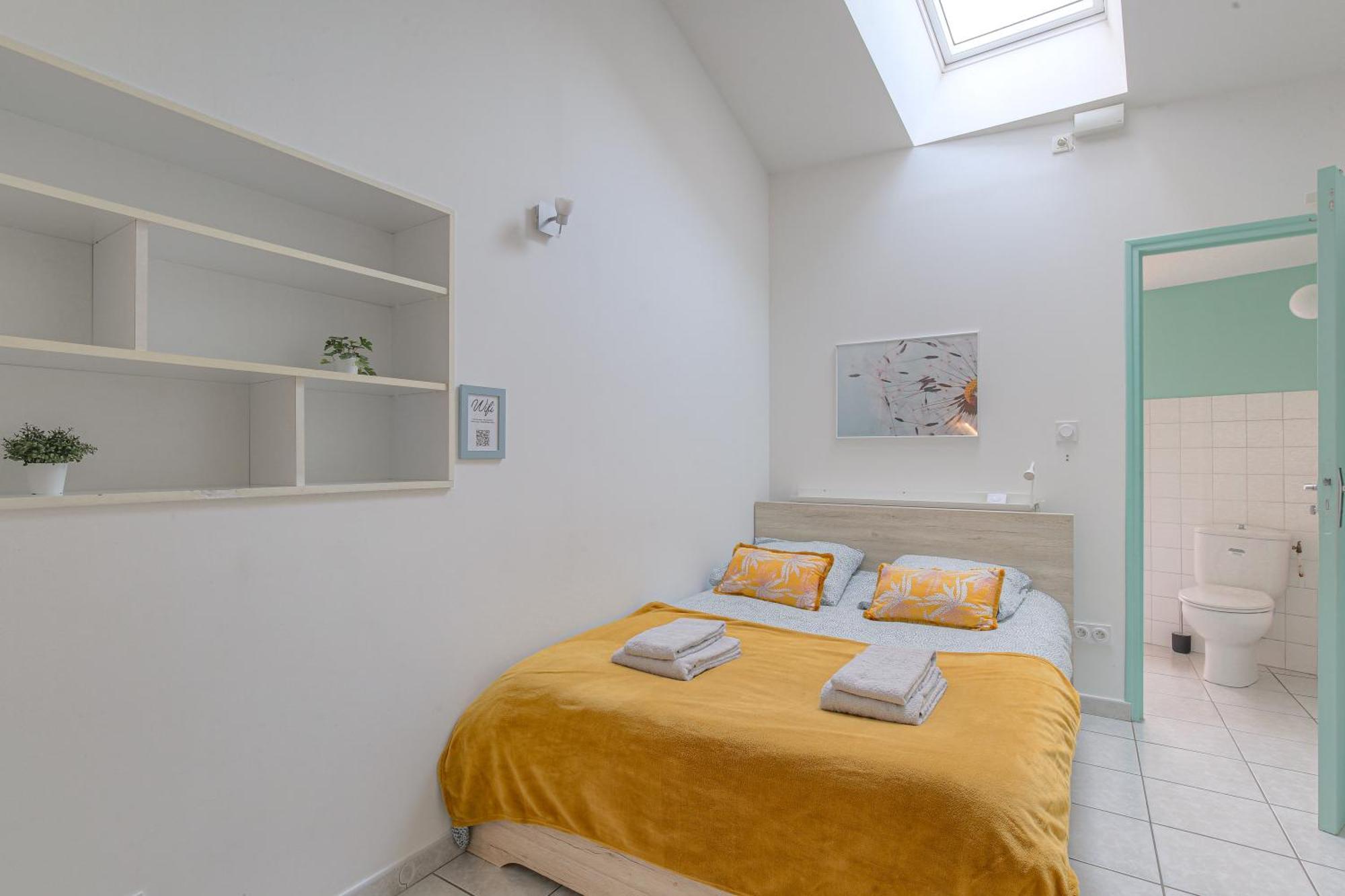 Le Triplex, 2 Chambres, 2 Salles De Bain Lagnieu Eksteriør billede