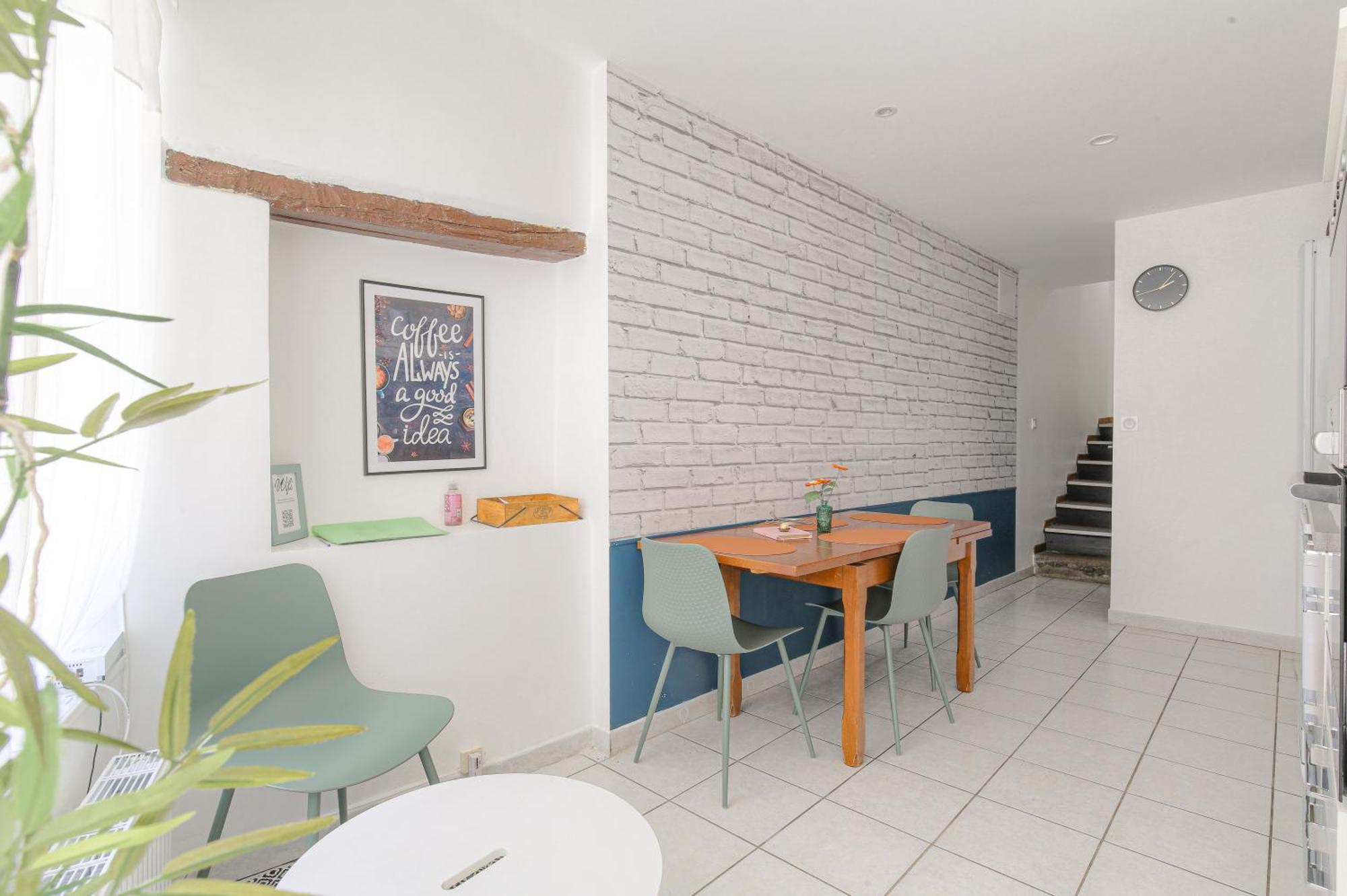 Le Triplex, 2 Chambres, 2 Salles De Bain Lagnieu Eksteriør billede